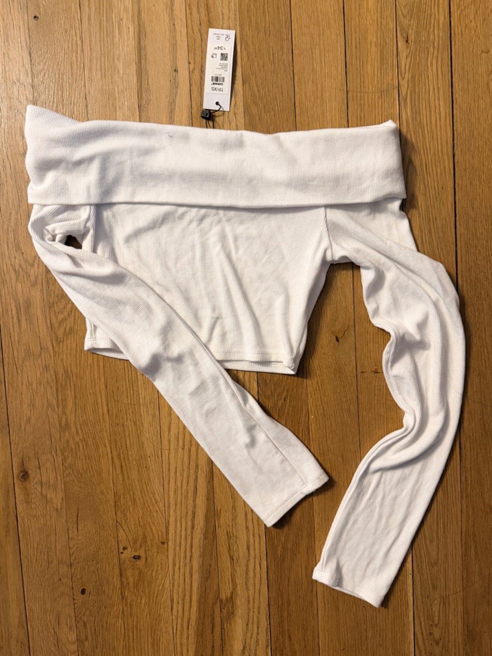 Garage White Off-Shoulder Long Sleeve Crop Top